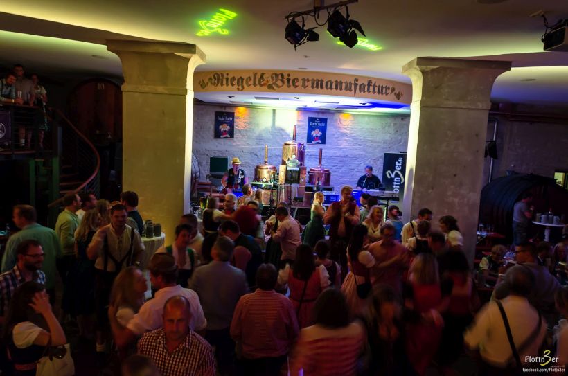 Tracht Nacht Augsburg, Riegele Biermanufaktur, Flottn3er, Plärrer, Warm up, Trachtenparty, Augsburg